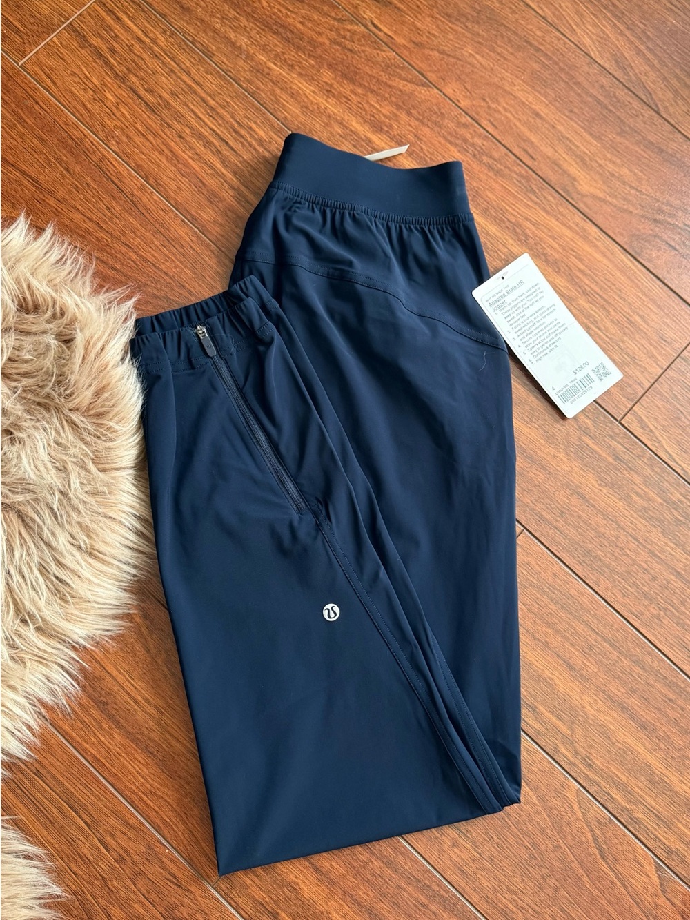 Lululemon size 4 adapted State true navy high-waisted joggers #athleisure